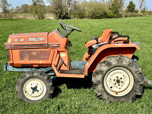 Compact tractor kubota - compact, b1-14
