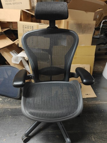 Herman miller aeron mesh chair - herman,