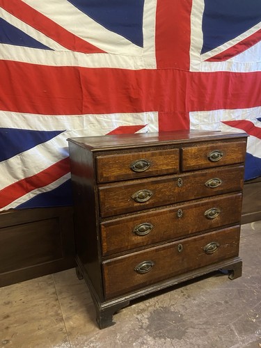 Antique oak chest drawers - of,
