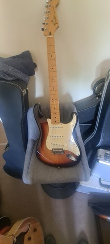 Fender stratocaster standard - fender,