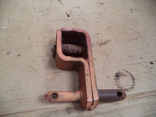 Haybob arm linkage cat - haybob,