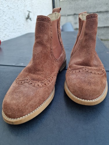 Russell bromley morgan - &,