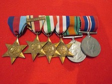 WW 2 MEDALS 1939-45/F & G/AFRICA(+BAR)/ITALY STARS & 1939-45 DEFENCE/WAR MEDAL