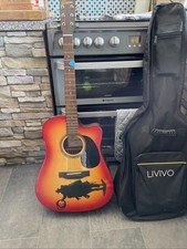 Excellent Condition. Guitar