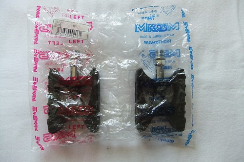 Mks pedals with integral - with,