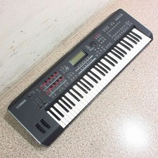 YAMAHA MOX6 61-Key Synthesizer
