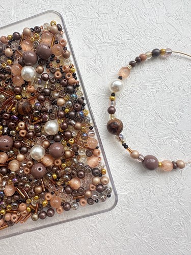 Mixed bead soup - 50g/brown, and