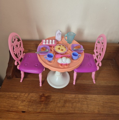 Retro barbie dolls - retro, dining