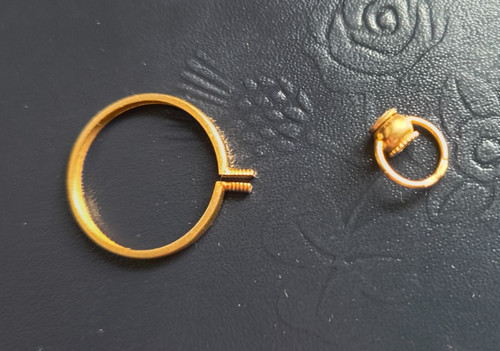 Full sovereign pendant - ,, holder