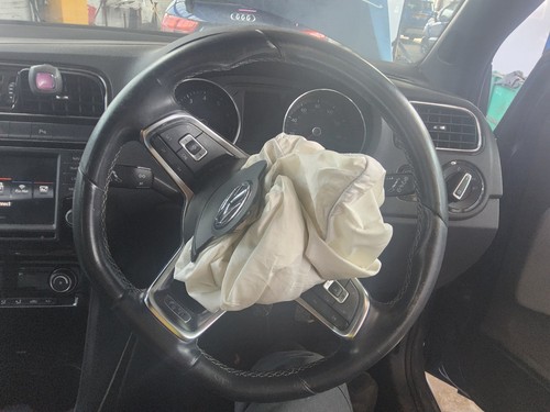 Steering wheel volkswagen polo - wheel,