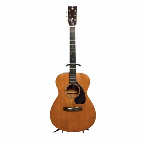 Yamaha 110 acoustic guitar - fg-110,