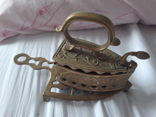 Brass iron flat with - iron/flat,