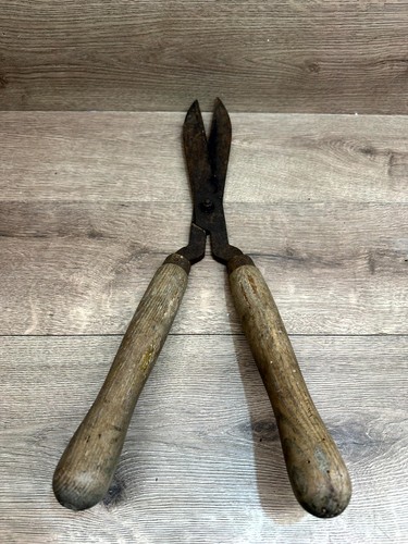 Vintage brades antique hedge - brades,