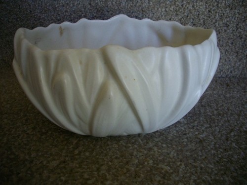 Sylvac oval planter 2489 - oval,