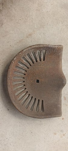 Vintage cast iron tractor - cast,