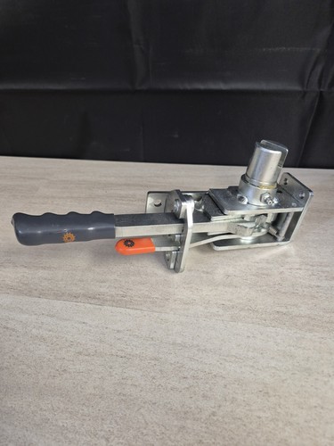 R45 ratchet curtain - ratchet, tensioner