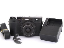 Fujifilm Fuji X100V digital camera 5,500 shots warranty 1 year
