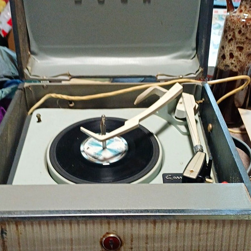 Vintage bush garrard portable - bush,