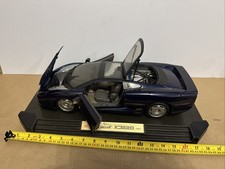 1992 Maisto Jaguar XJ220 Model Car - Dark Blue