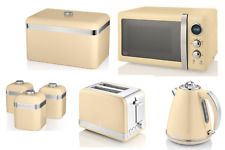 SWAN Retro Cream Kettle