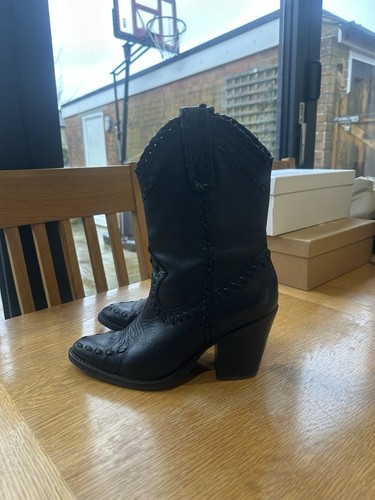 Mango size black cowboy - size, 6