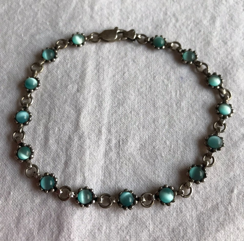 Beautiful vintage 1960s - beautiful,