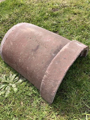 Red clay capped half round