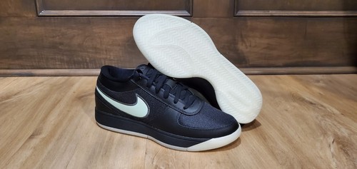 Nike book yeezy - 1,
