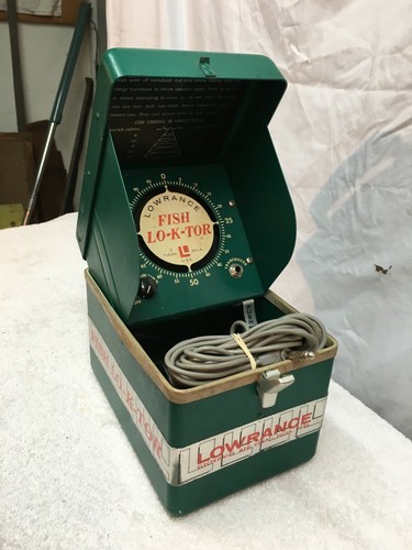 Vtg lowrance fish - lowrance,