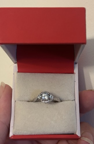 Samuel 9ct white gold heart - h.samuel,