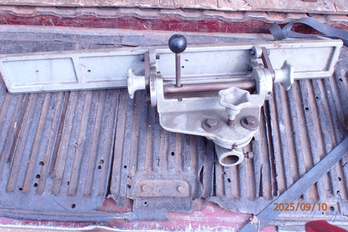 Older woodworking jointer - older,
