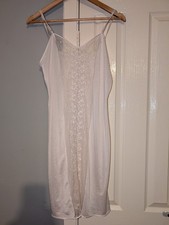 Vintage Style White Lace Panel