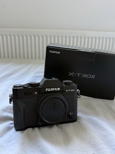 Fujifilm t30 mirrorless - ii,
