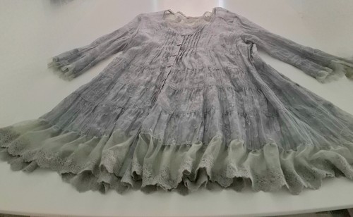Myrine and pale grey - myrine,