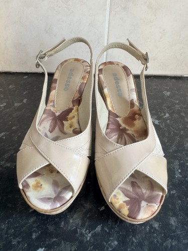 Adesso beige suede patent - beige,