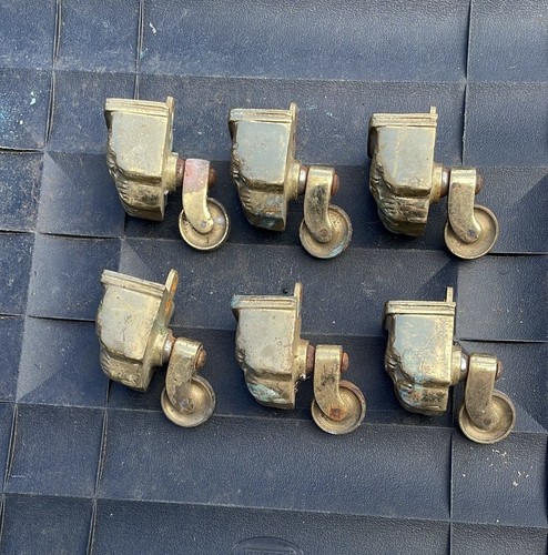 Antique vintage solid brass - 6x,