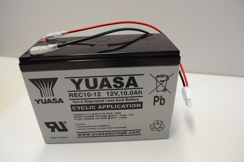 Waverunner bait boat battery - boat,