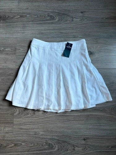 Bnwt hollister white pleated - white,