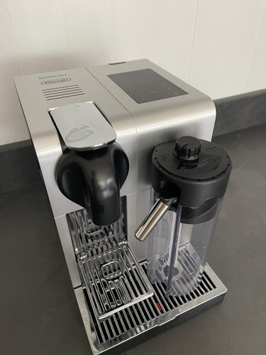 Dēlonghi nespresso latissima - dēlonghi,