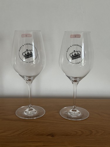 Moet chandon champagne 1743 - chandon,