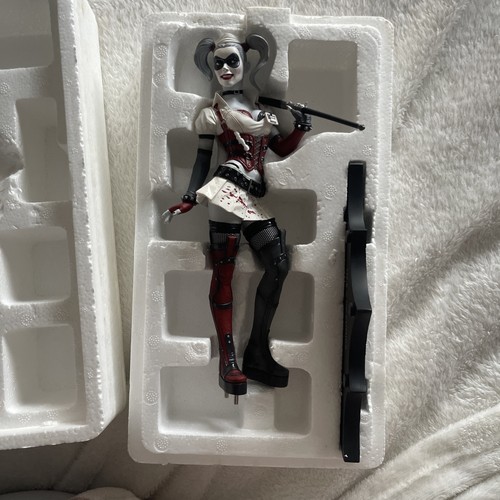 Harley quinn arkham asylum - quinn,