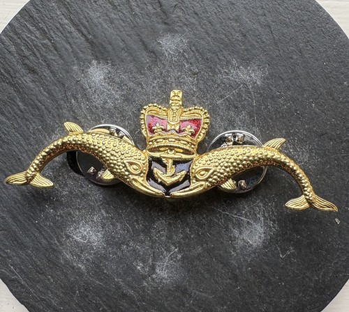 New large submariner lapel - large,