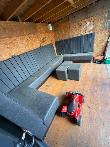 Restaurant takeaway bench - takeaway,