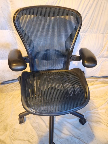 Herman miller aeron size - miller, b