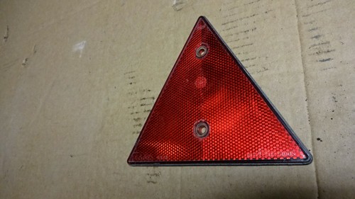 Reflector triangle spotlight