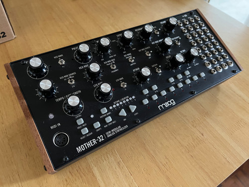 Moog mother analogue - moog, mother-32
