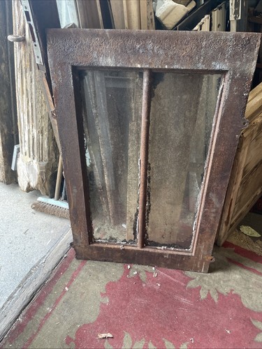 Cast iron window vellex - cast,