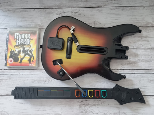 Guitar hero ps3 - guitar,