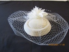 CREAM HATINATOR/ FASINATOR