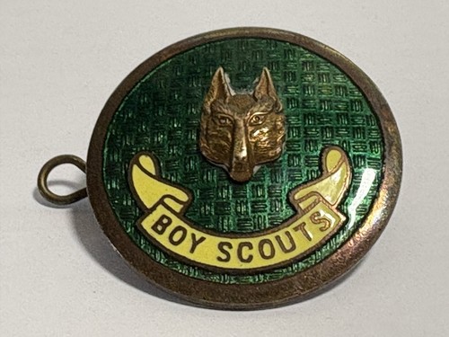 Vintage boy scouts wolf - wolf, cubs